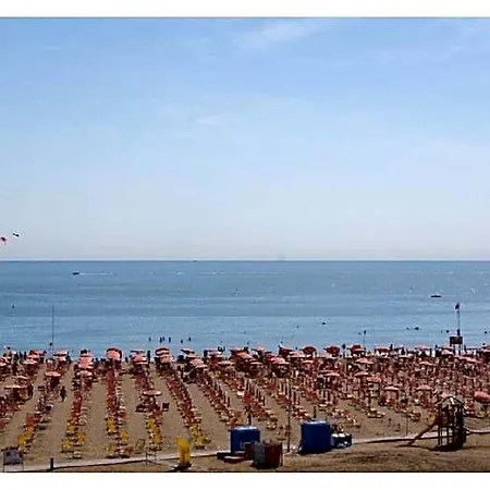 Spacious And Bright 호텔 3*